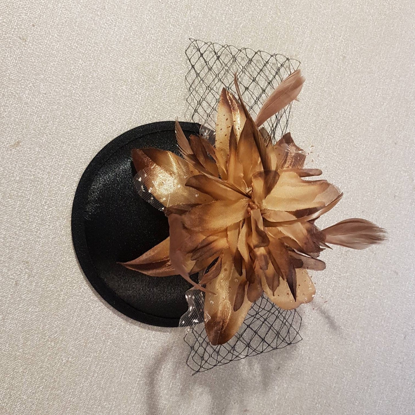 Hat fascinator, Vintage 40s 50s Hat, Black Hat, Brown Feather fascinator , Race Cocktail hat, Ascot Hat, Cocktail hat, wedding headpiece