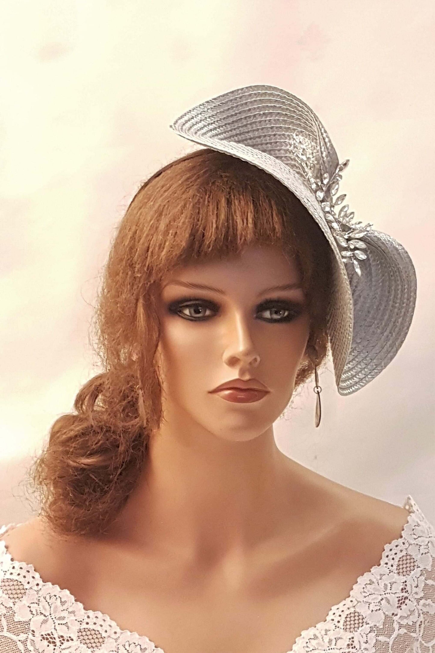 SILVER Grey FASCINATOR hat with Sparkly Jewel. Derby Royal Ascot Wedding Mother of Bride Cocktail,Church,Party Fascinator Hat