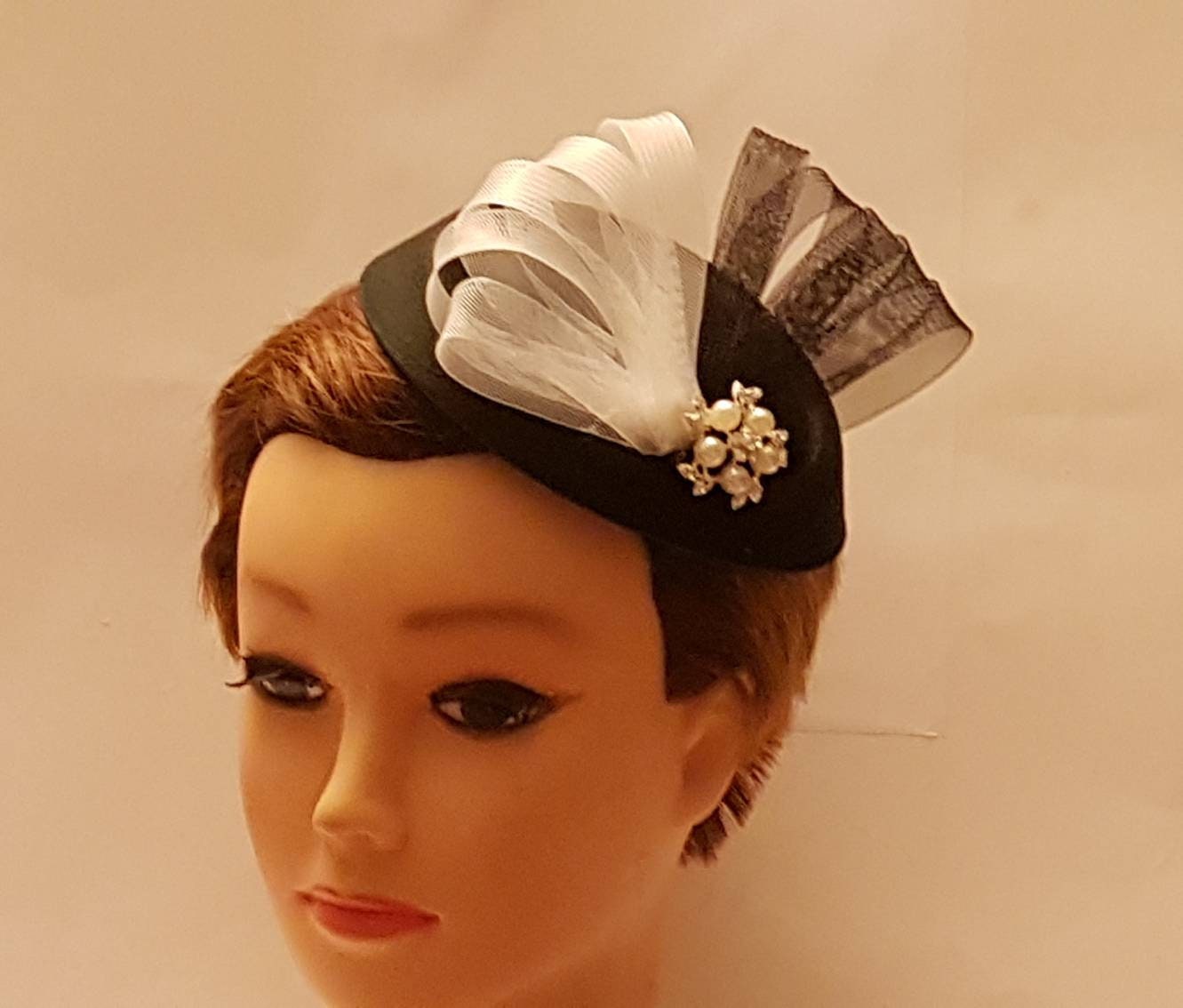Fascinator, Ascot hat ,Wedding,Ladies Day, Cocktail hat,Wedding Hats, Red,Brown, Black, Ivory , White Hat fascinator