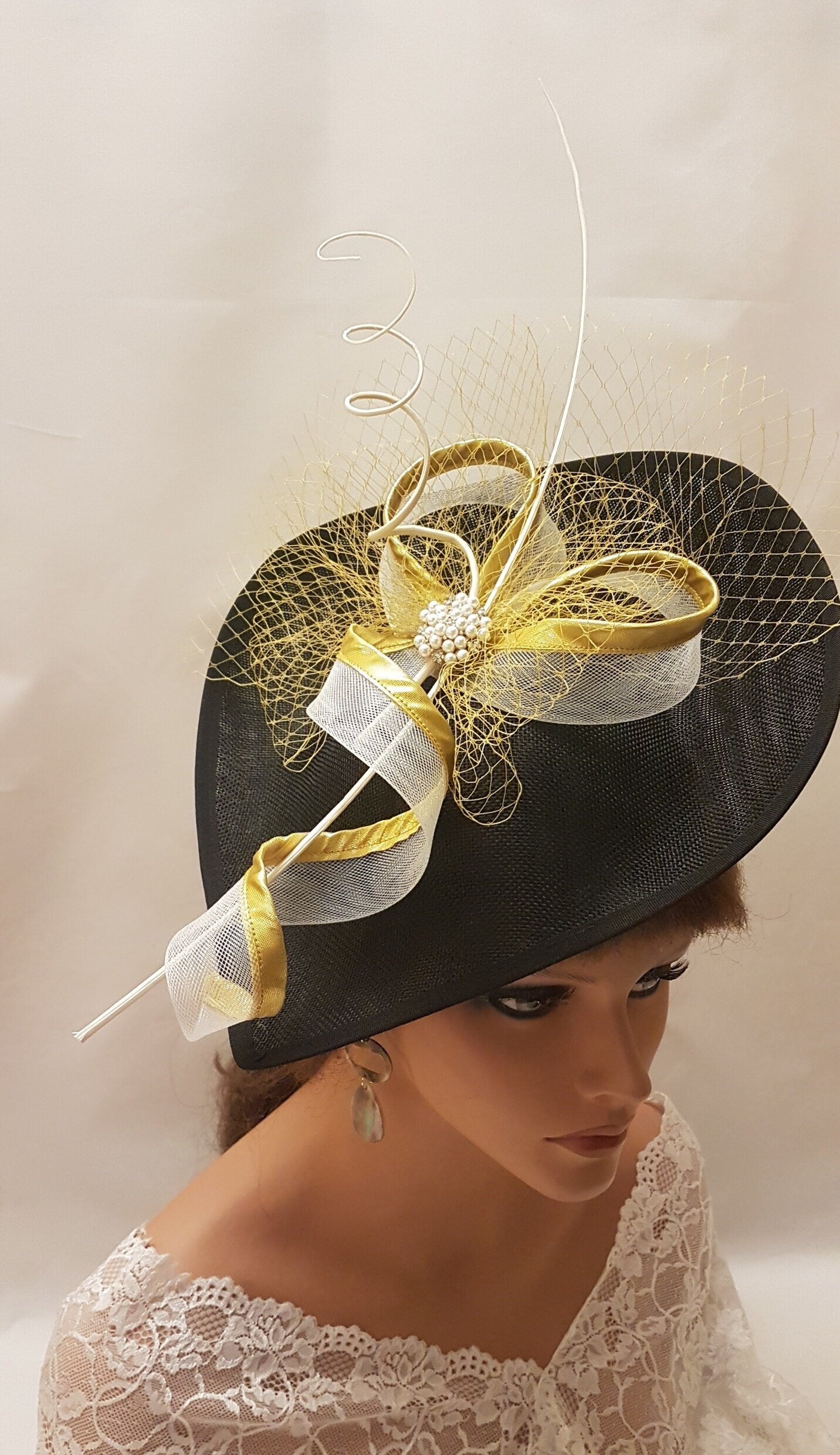 BLACK & GOLD Hat Fascinator Wedding TeaParty hat Mother of the Bride hat