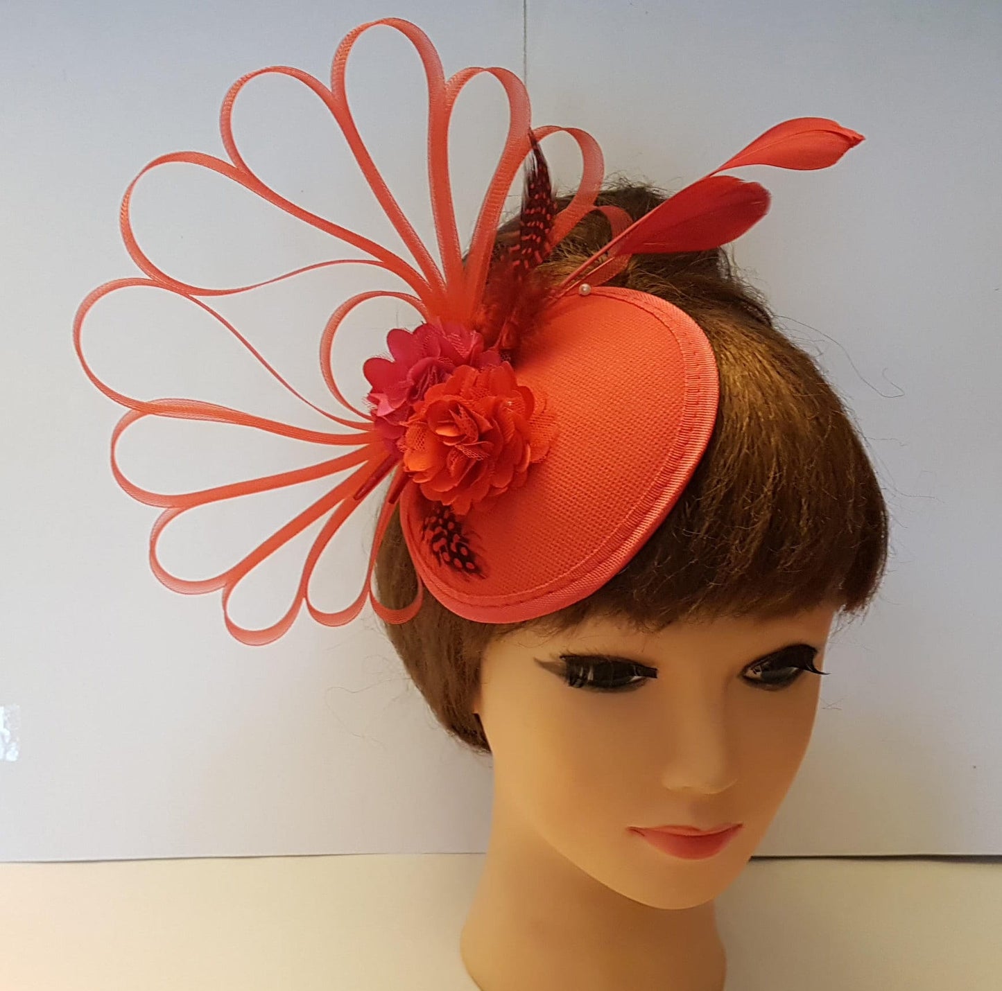 Cappello ascot ROSSO Fascinator, Cappello Royal Ascot da Cocktail Party, Cappello da corsa, da matrimonio, Cappello da chiesa Kentucky Derby, Fascinator rosso hatinator