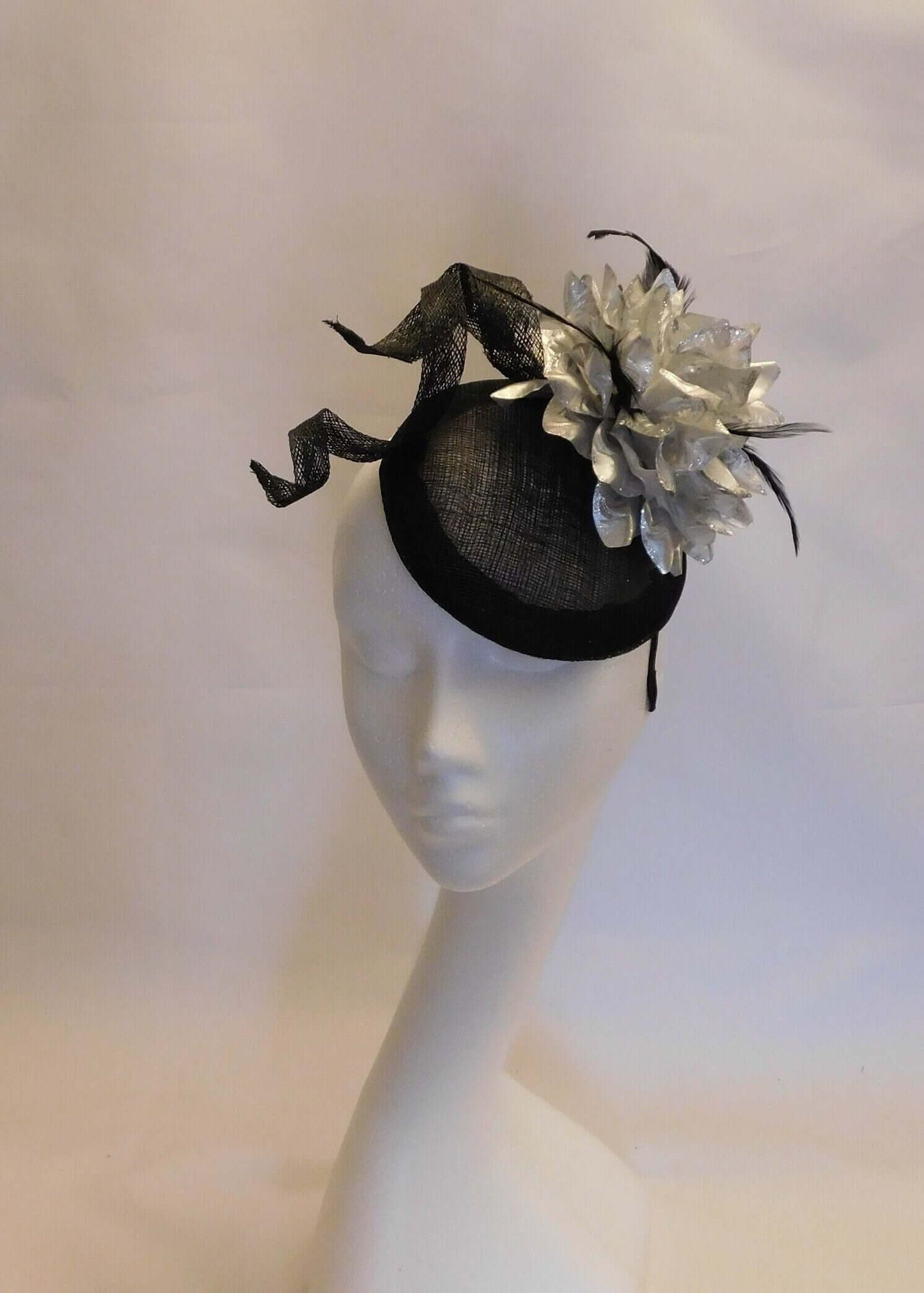 Black and Silver hat Flower Hat Fascinator, #BLACK Wedding Church Hat,Fascinator Hat,Goodwood Cocktail Ascot Prom Feather Hat Fascinator