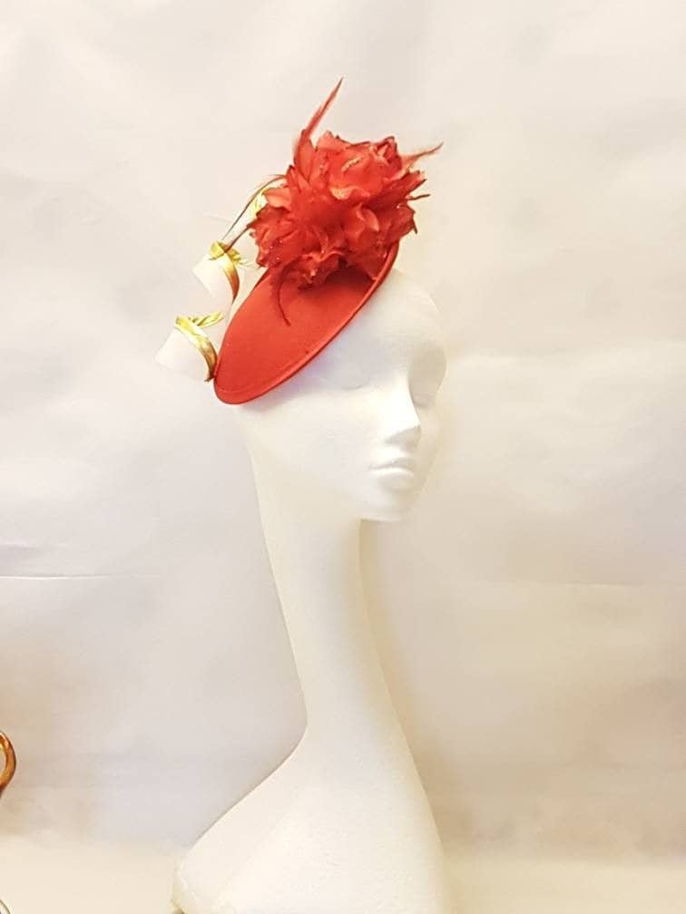 RED HAT Fascinator,#RED Hat Fascinator,Wedding Church Hat,Fascinator Hat,Goodwood Cocktail Ascot Hat Feather Hat Fascinator Gold edge Swirl