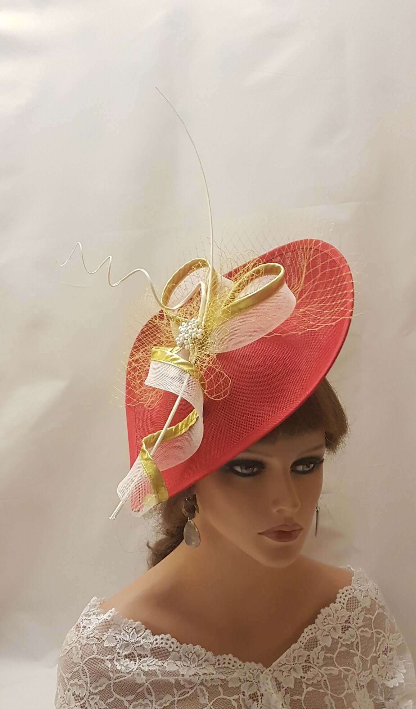 BLACK & GOLD Hat Fascinator Wedding TeaParty hat Mother of the Bride hat