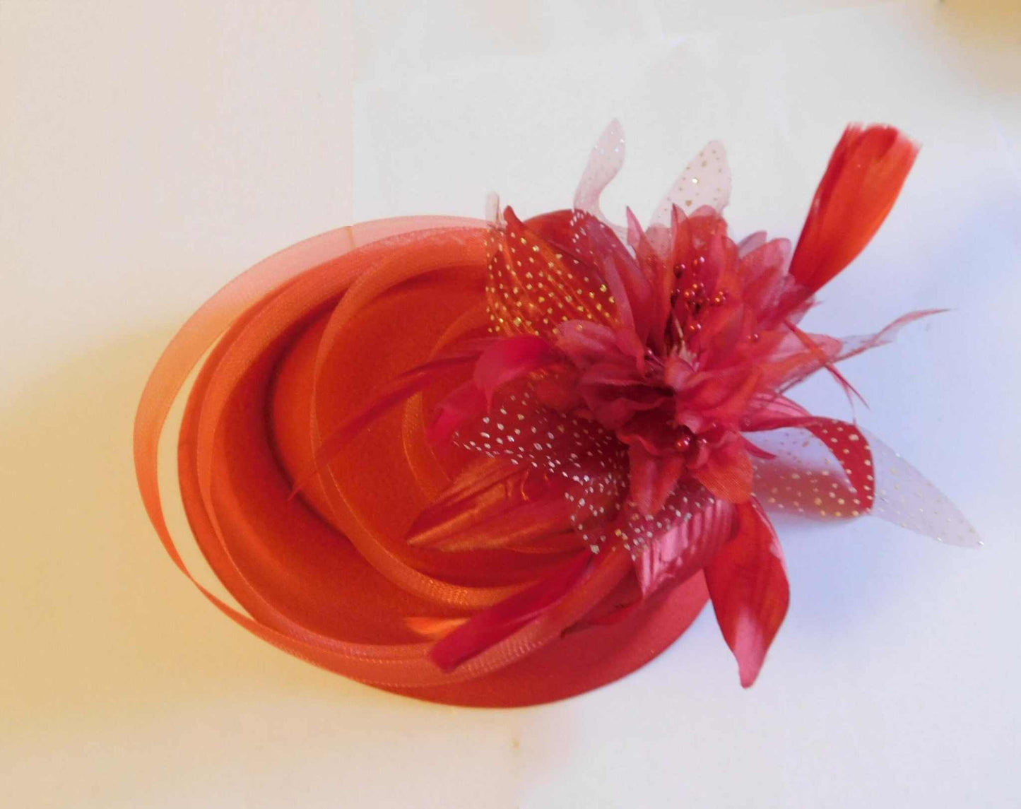 Red fascinator hat, 40s,50s RED Feather Pillbox hatinator