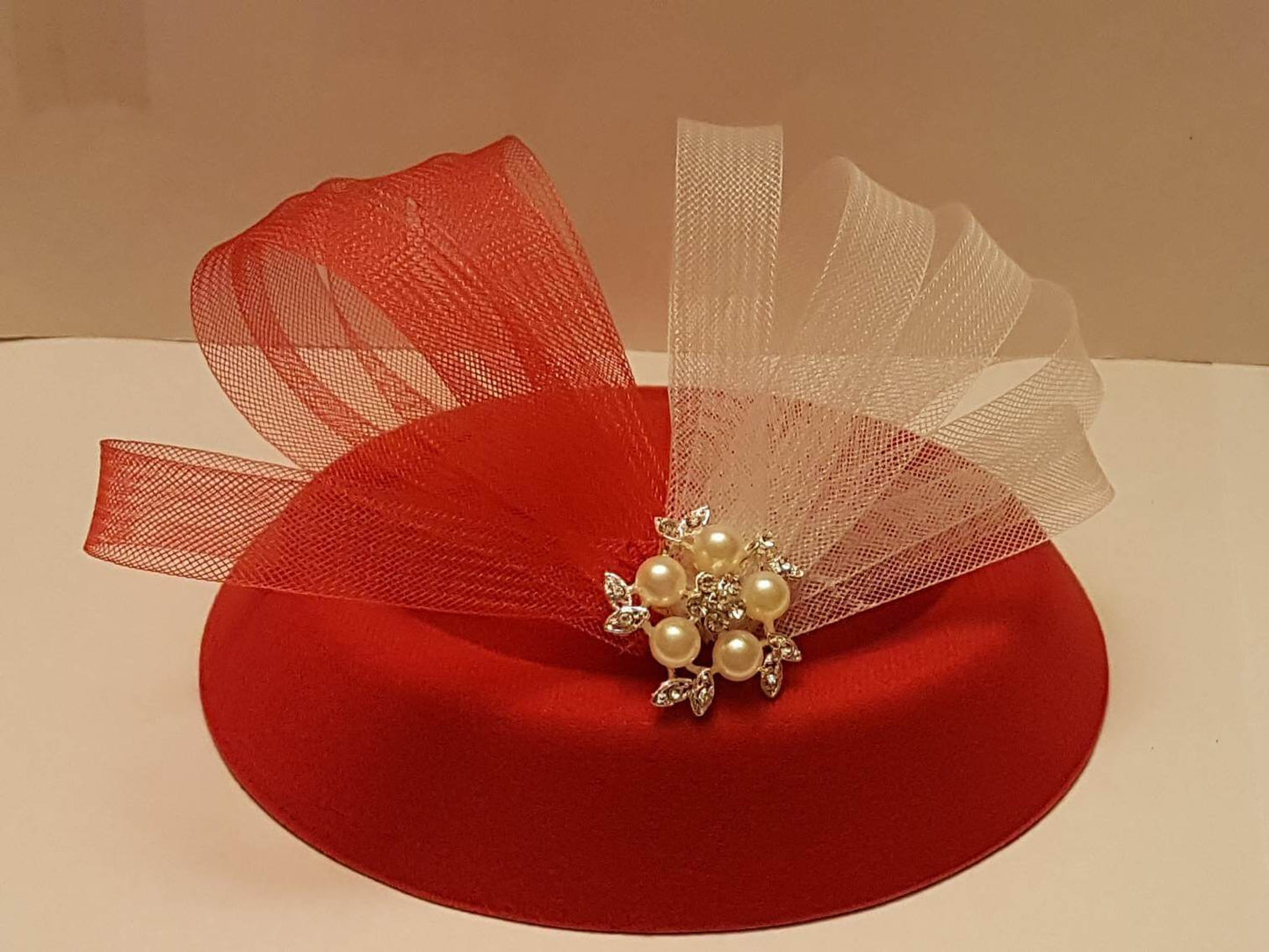 Fascinator, Ascot hat ,Wedding,Ladies Day, Cocktail hat,Wedding Hats, Red,Brown, Black, Ivory , White Hat fascinator