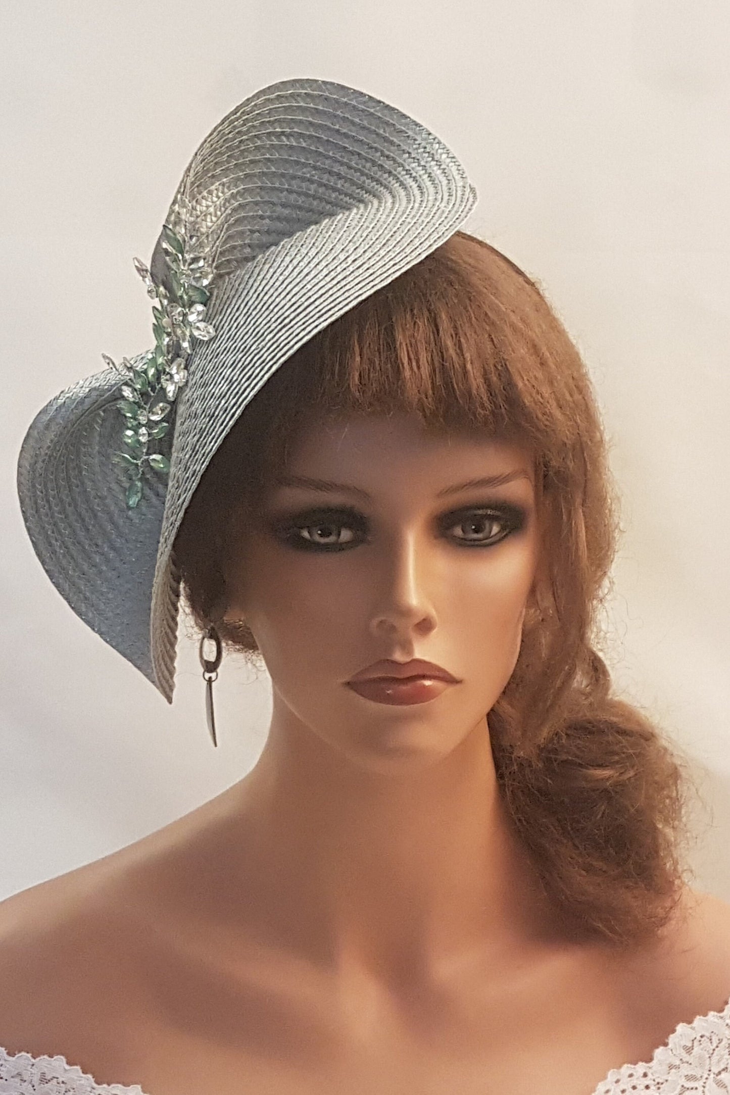 SILVER Grey FASCINATOR hat with Sparkly Jewel. Derby Royal Ascot Wedding Mother of Bride Cocktail,Church,Party Fascinator Hat