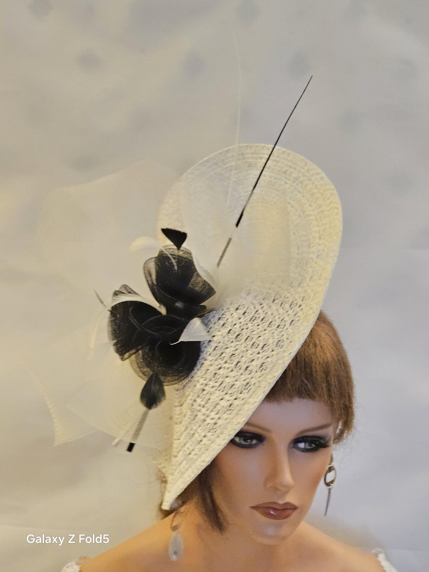 Ivory & Black fascinator large hatinator Feather Floral Church Derby Royal Ascot Hat Race Wedding Party hat Mother of Bride/Groom Hatinator
