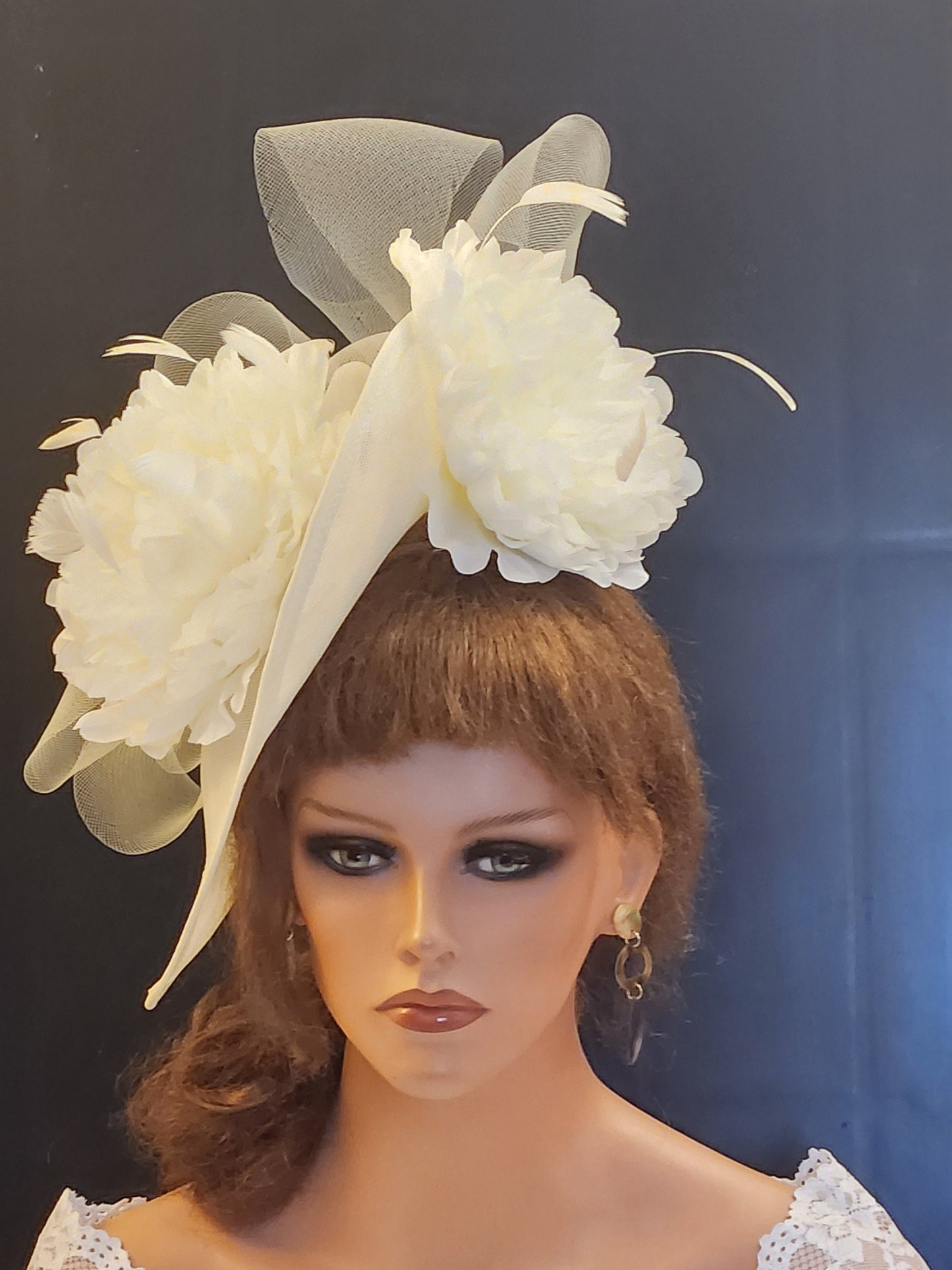 IVORY Fascinator Hat large Teardrop hatinator Floral #Fascinator Church Derby Ascot hat Wedding TeaParty Mother of Bride/Groom Hatinator
