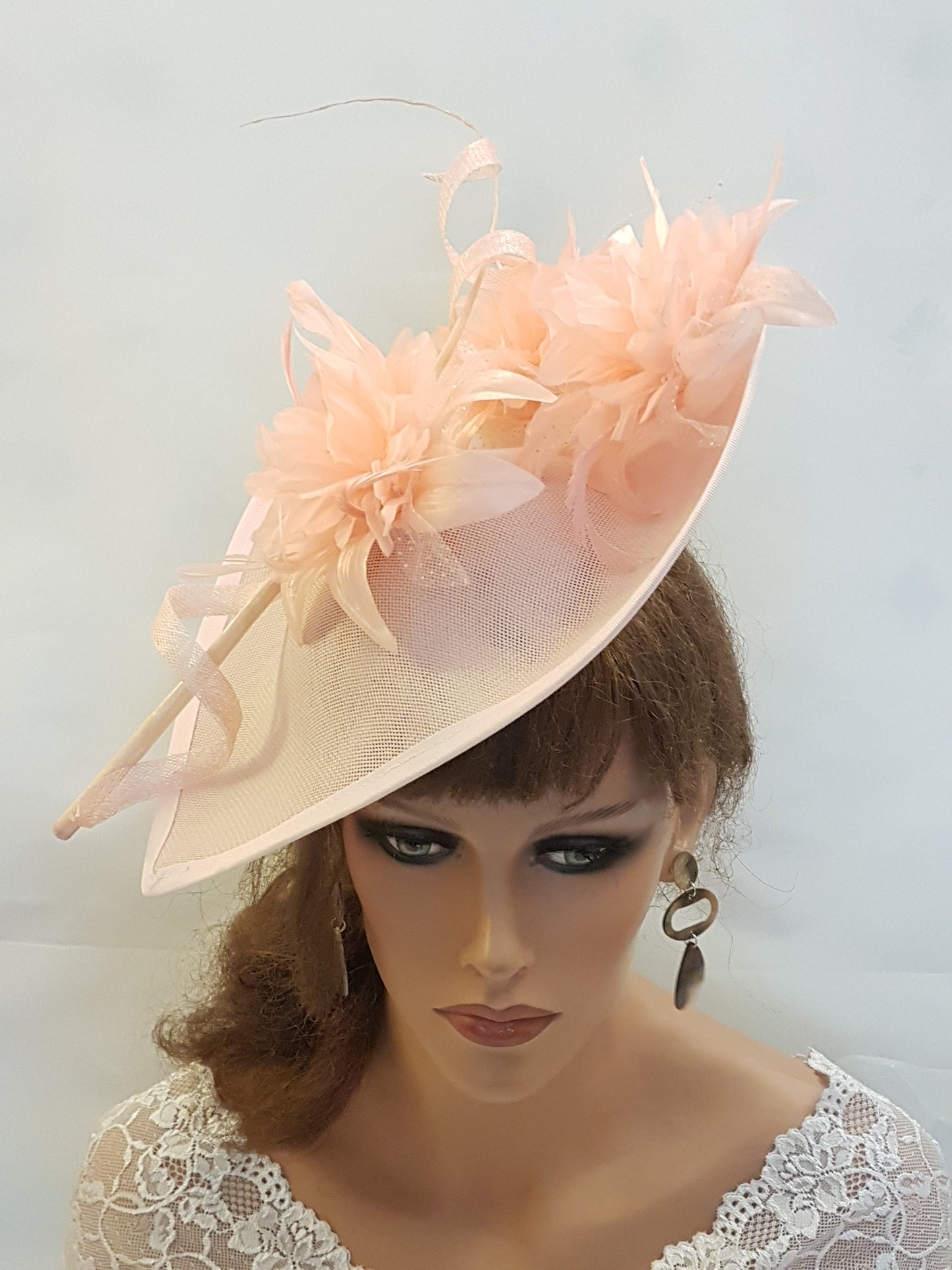 WHITE & PINK Hat Fascinator with PINK Flowers.Teardrop hatinator Church Derby Ascot Wedding Party hat,Mother of Bride/Groom Hat Fascinator