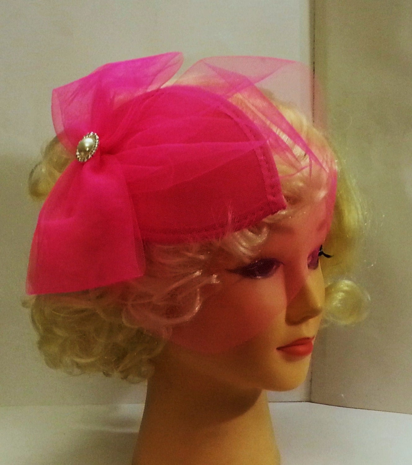Hat Fascinator 1940s-50s Veil Hat #HOT PINK Teardrop hat birdcage Fascinator.mini birdcage veil hat fascinator pink Tulle veil hat wedding