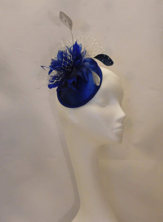 FASCINATOR hat ROYAL BLUE Hat fascinator #Blue  hat fascinator Race, Cocktail,Ladies day,Ascot hat Blue and silver feather hat Fascinator
