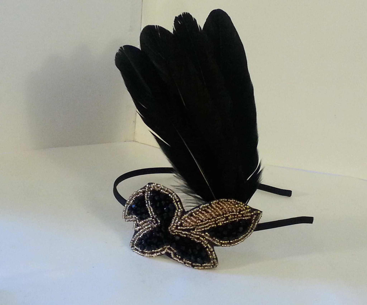 Great Gatsby Headband Black and Gold Vintage 1920s Flapper Headpiece Gatsby Headband Crystal Beaded . Aliceband 1920's-40's sparkly headband