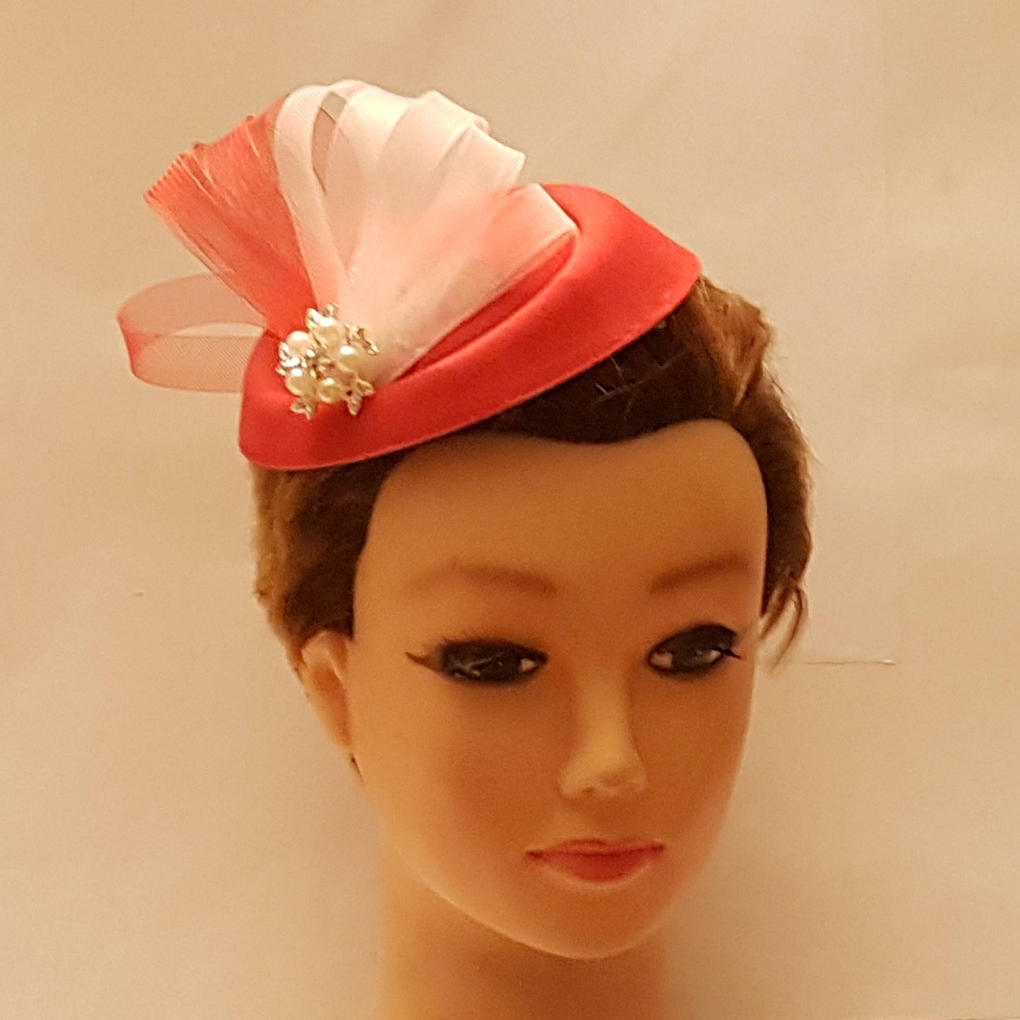 Fascinator, Ascot hat ,Wedding,Ladies Day, Cocktail hat,Wedding Hats, Red,Brown, Black, Ivory , White Hat fascinator