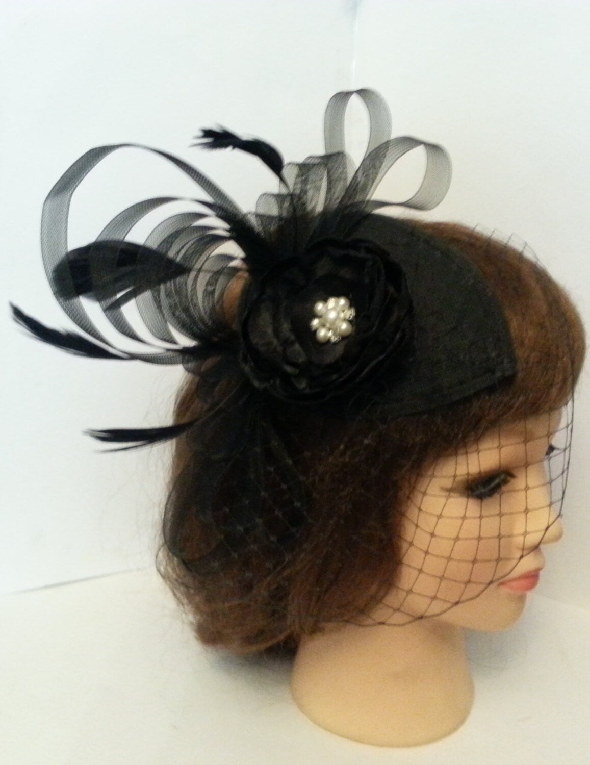 NERO Cappello a forma di gabbia per uccelli con velo a goccia, Fascinator, da sposa, da gara, Royal Ascot, Kentucky Derby, Halloween, cappello a forma di gabbia per uccelli, velo di piume, cappello di ispirazione vintage