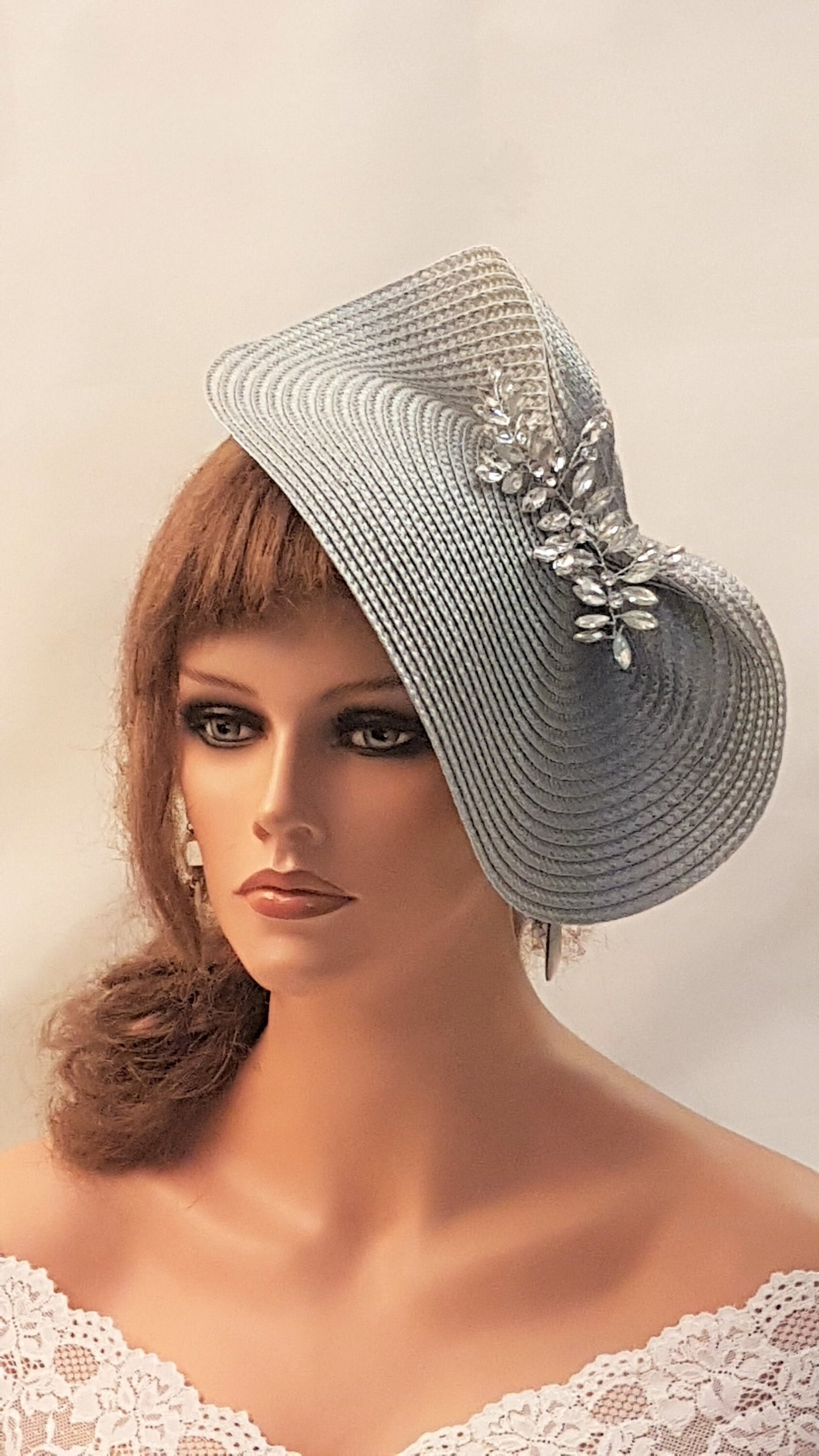 SILVER Grey FASCINATOR hat with Sparkly Jewel. Derby Royal Ascot Wedding Mother of Bride Cocktail,Church,Party Fascinator Hat