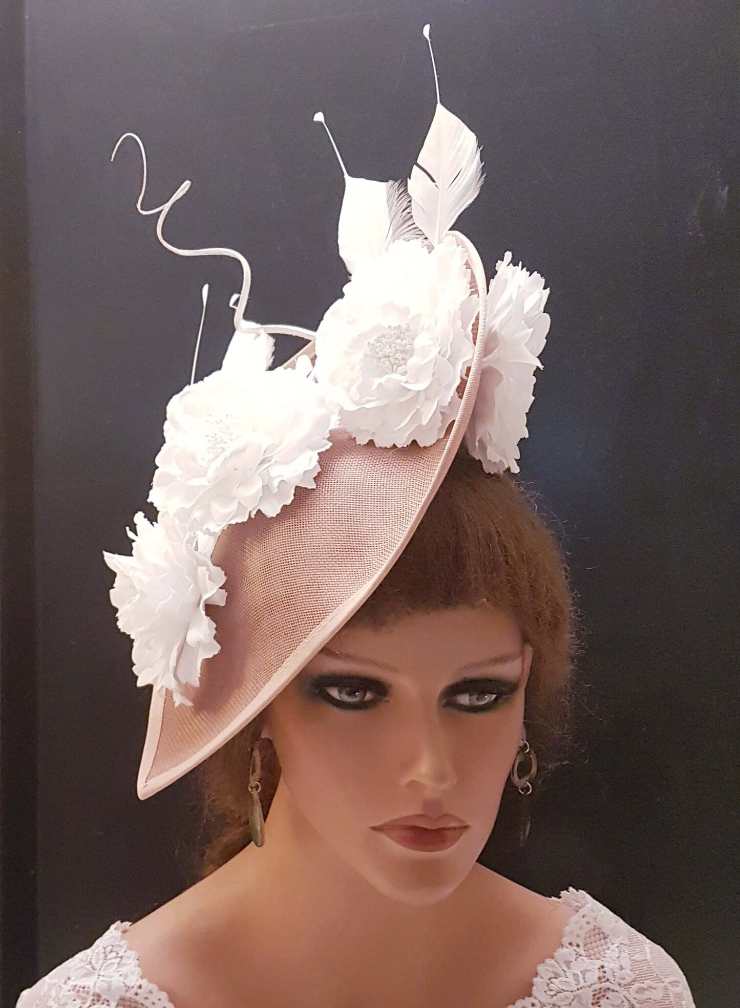 PINK HAT FASCINATOR Race Cocktail Wedding Ascot hat DuskyPink Hat Church Derby Mother of Bride-Groom Hatinator Pink & White #Fascinator