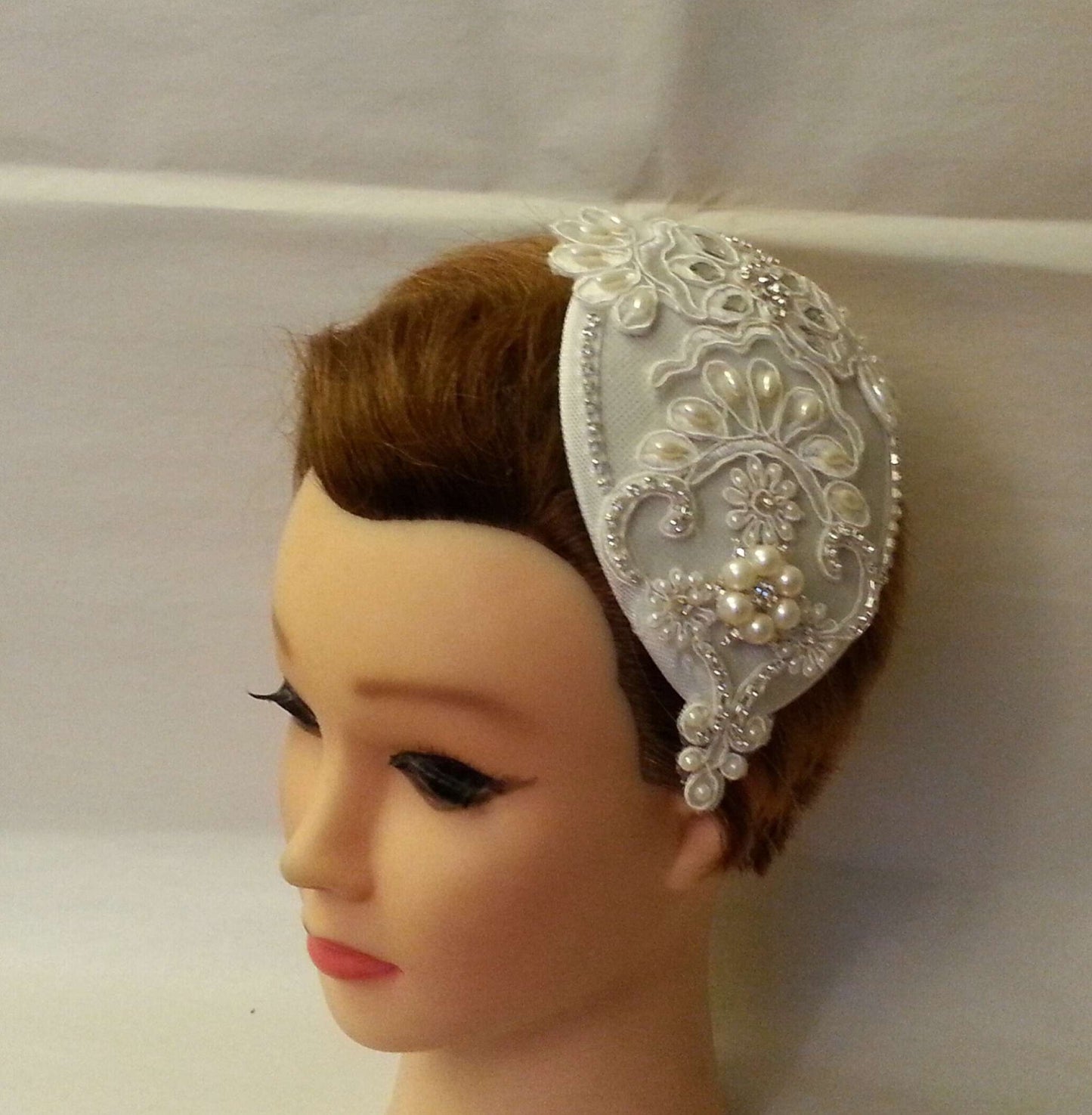 Birdcage veil Hat & fascinator White Ivory - ELEGANCEFASCINATOR