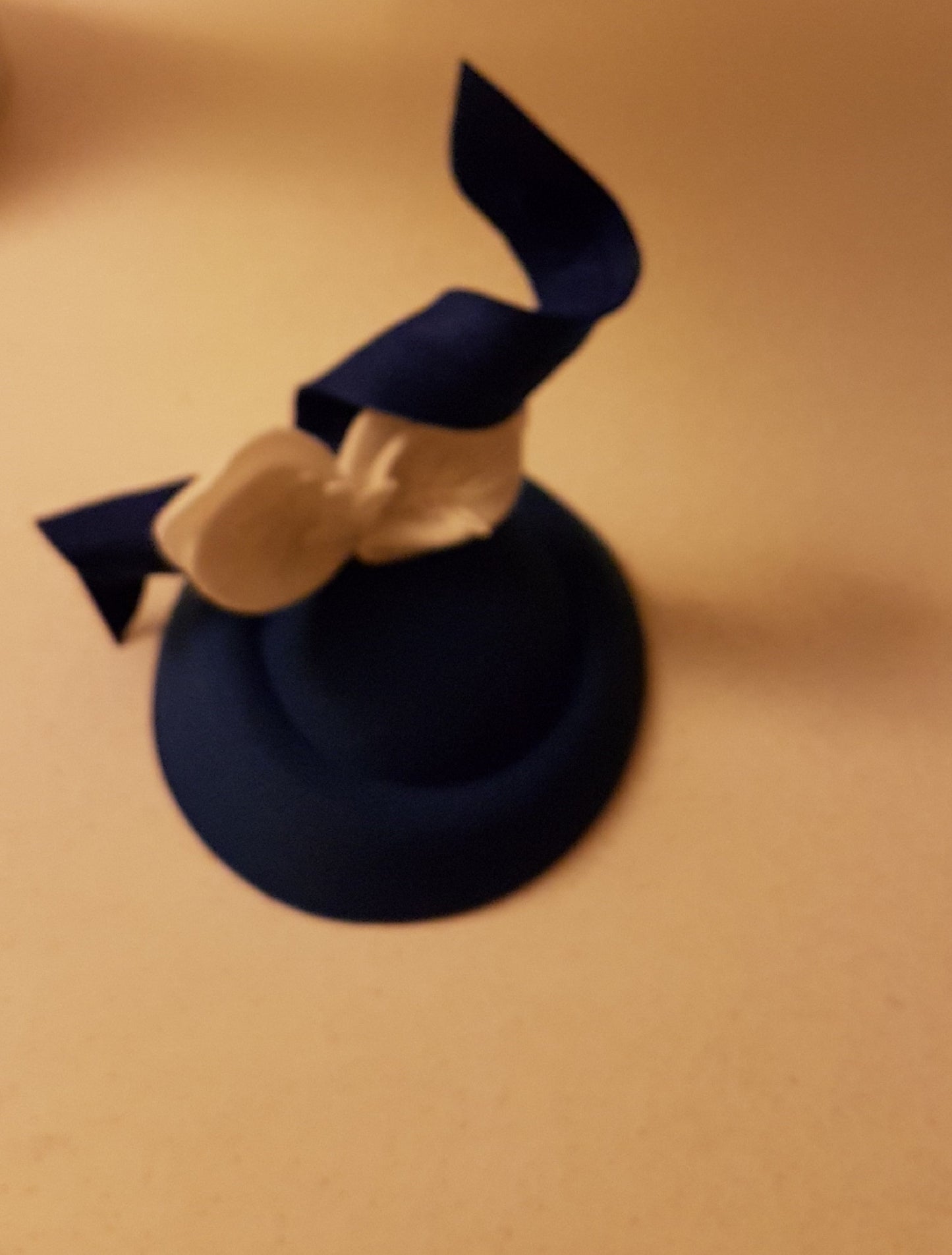 Fascinator Hat Navy blue fascinator # NAVY blue hat White felt leaves Ascot hat fascinator Wedding Race,Cocktail hat Church hat fascinator