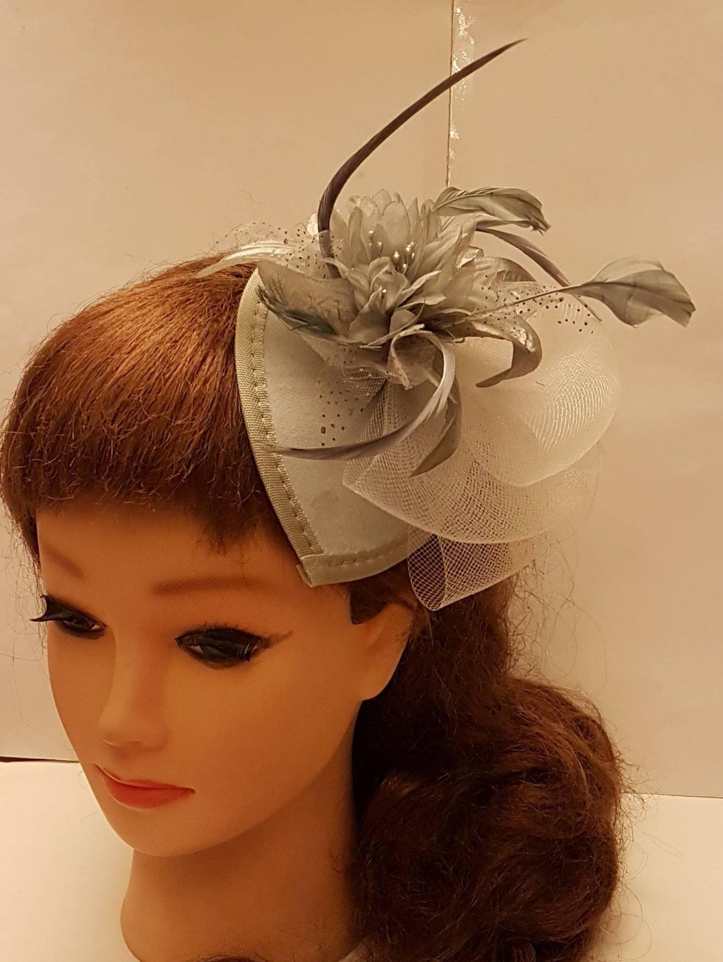 Fascinator Silver Grey tear drop hat Wedding Bridal Cocktail Ascot Race Prom Ball fascinator Metalic silver Head piece Hair accessory
