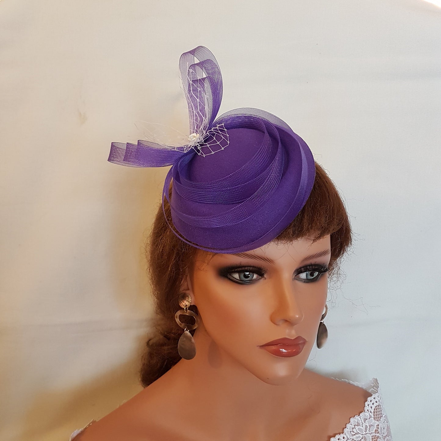 Hat fascinator, Vintage 40s 50s Hat, Purple Hat, PURPLE fascinator , Race Cocktail hat, Ascot Hat, Cocktail hat, wedding headpiece