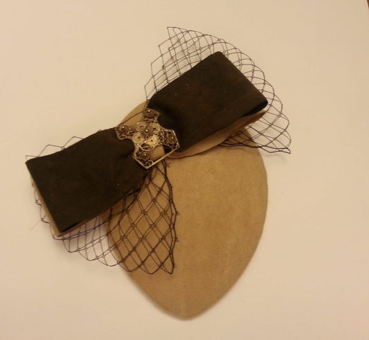 TAN/NUDE Teardrop Hat Lady Womens Dress Fascinator SUEDE Vintage 40s50s Dress Bow Hat fascinator Party Wedding Ascot,Goodwood,Cocktail hat