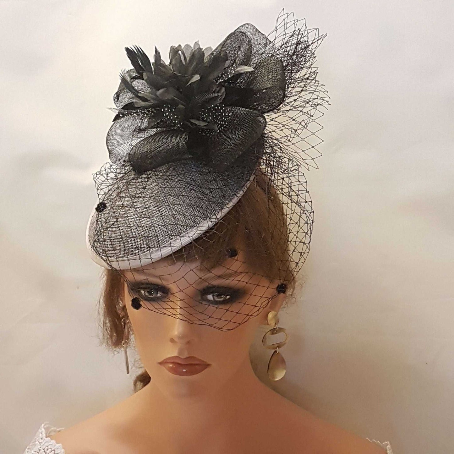 Black & Grey Hat fascinator with Black Chenille Spotted Birdcage veil,Floral Hat fascinator. WOMENS headdress for Wedding ,Ceremoney, Races