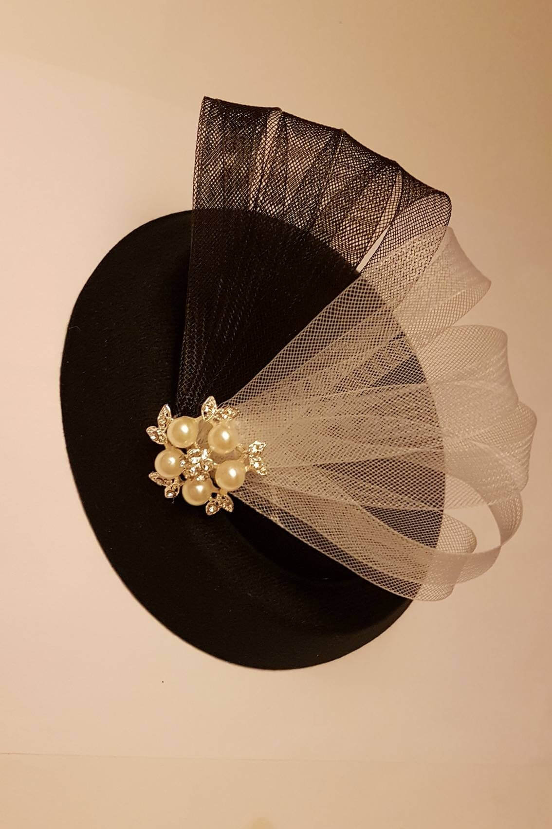 Fascinator, Ascot hat ,Wedding,Ladies Day, Cocktail hat,Wedding Hats, Red,Brown, Black, Ivory , White Hat fascinator