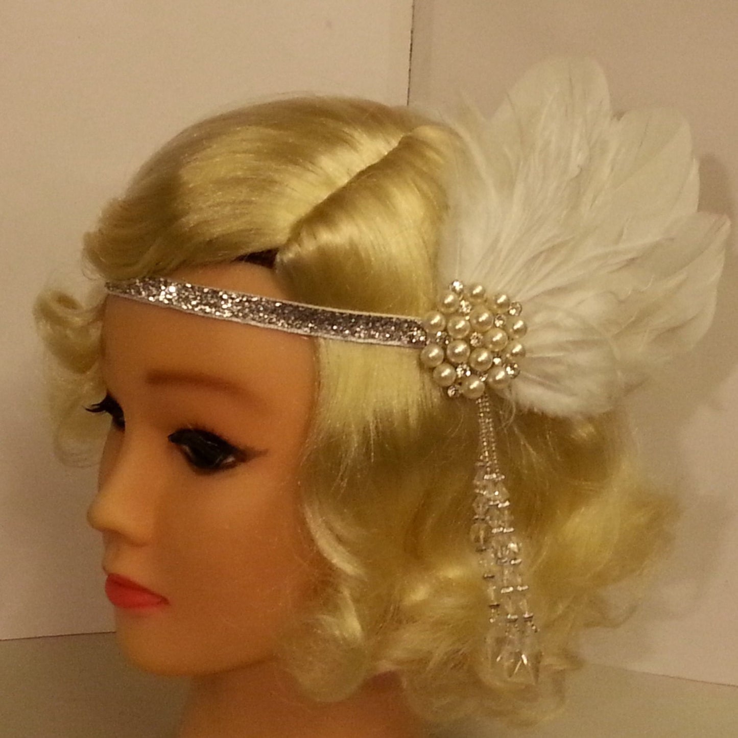 Bridal Fascinator Gatsby headband Vintage inspired 1920's Feather,Crystal Headband Wedding Sparkly Feather Flapper headband. Hair piece.
