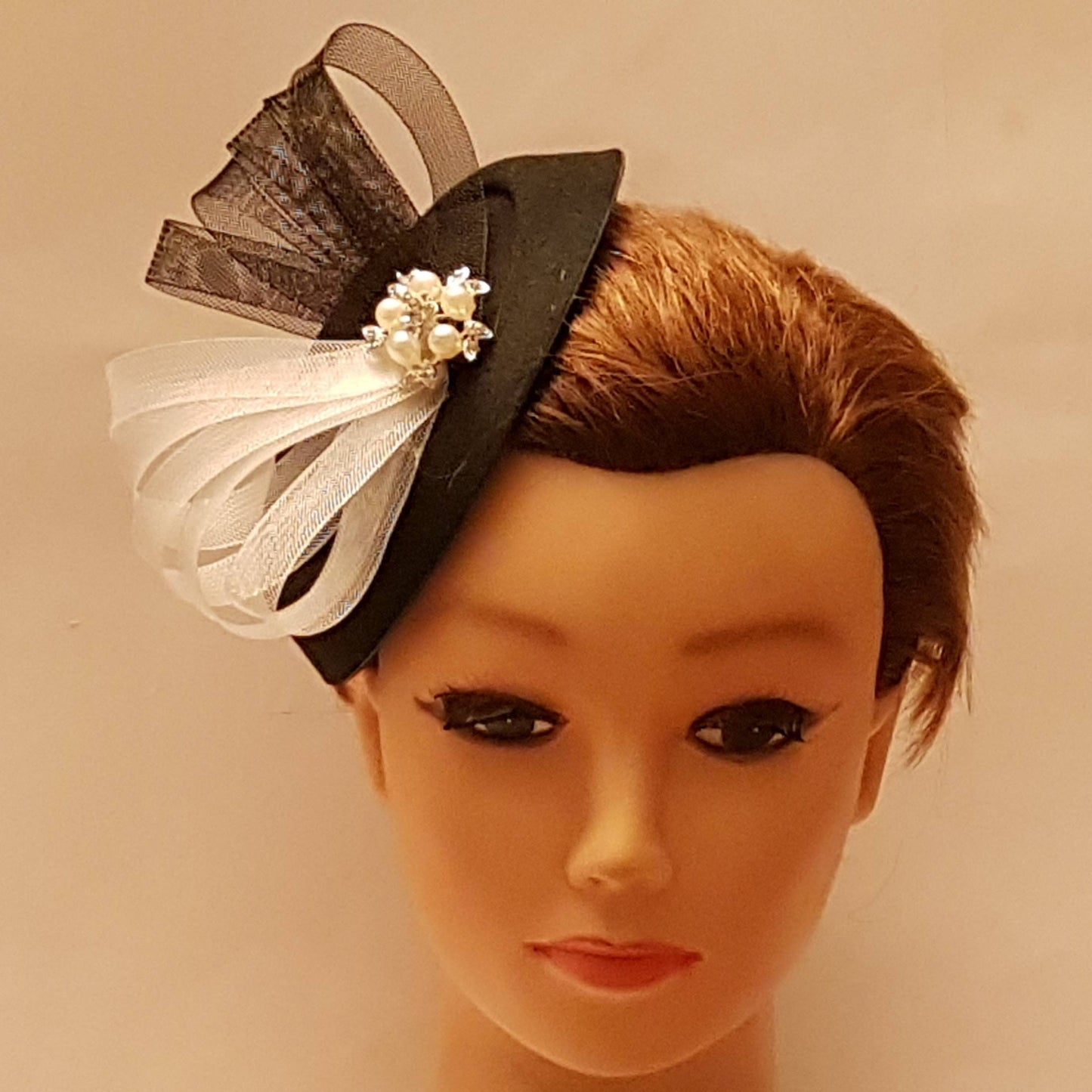 Fascinator, Ascot hat ,Wedding,Ladies Day, Cocktail hat,Wedding Hats, Red,Brown, Black, Ivory , White Hat fascinator