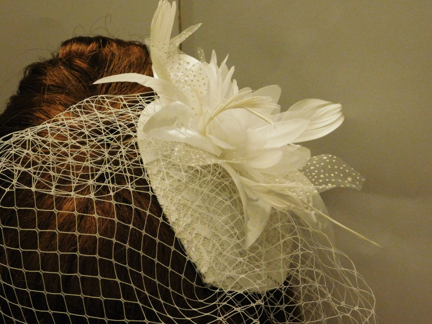 Birdcage veil Hat Fascinator, Bridal Ivory fascinator Wedding Race, Ascot hat, ladies cocktail hat, Birdcage veil Hat Fascinator