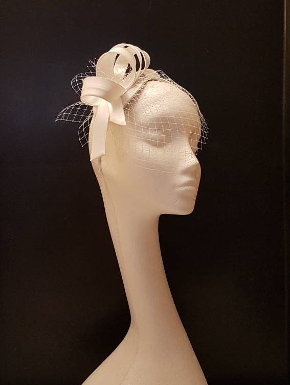Birdcage veil fascinator Hat. White, Ivory Bridal fascinator with Mini veil. WEDDING HAT fascinator-EleganceFascinator