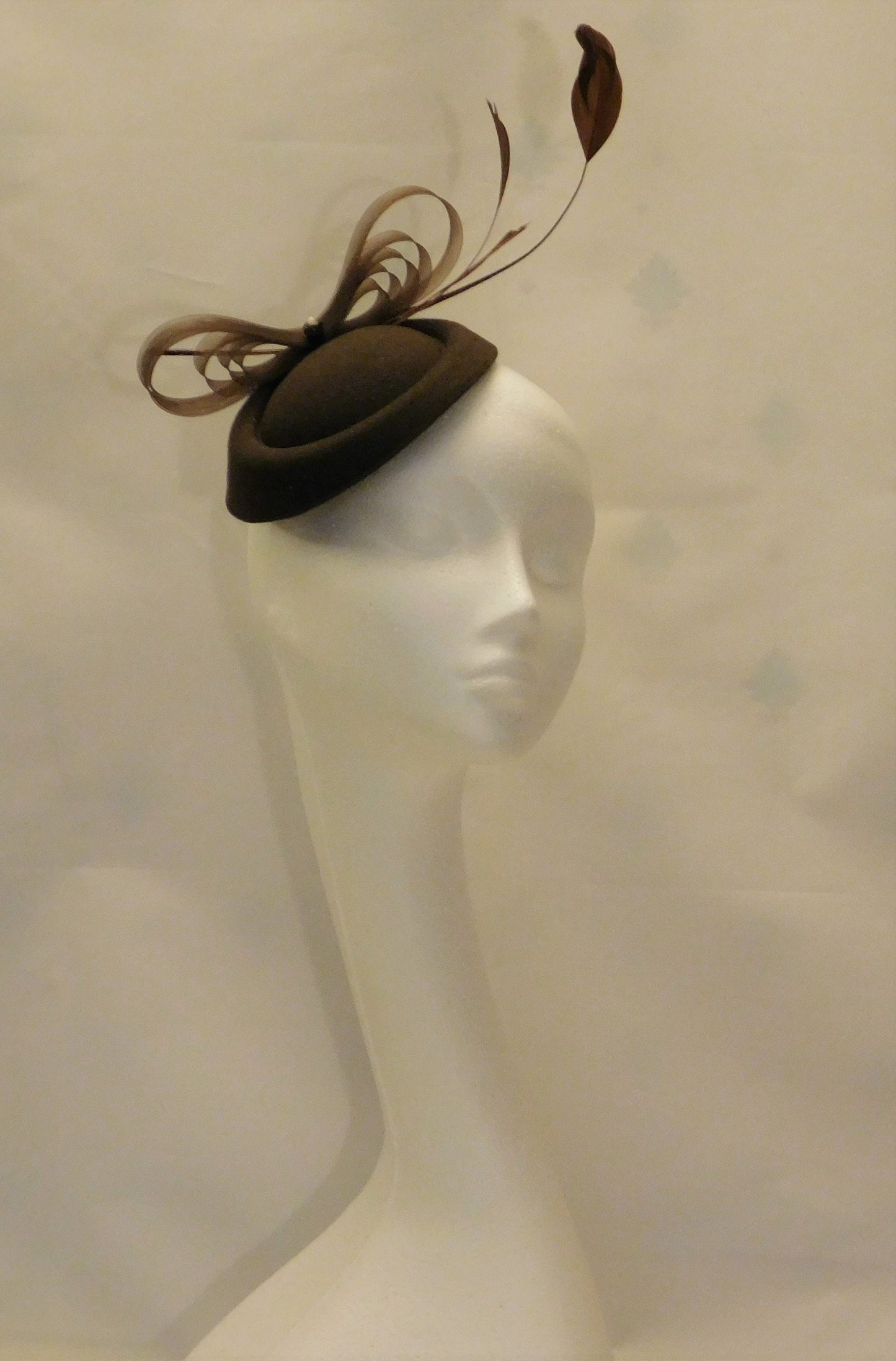 Fascinator hat Brown Hat fascinator #Brown hat with Loops, Feathers.Ascot hat fascinator Wedding, Race, Cocktail hat Church hat fascinator
