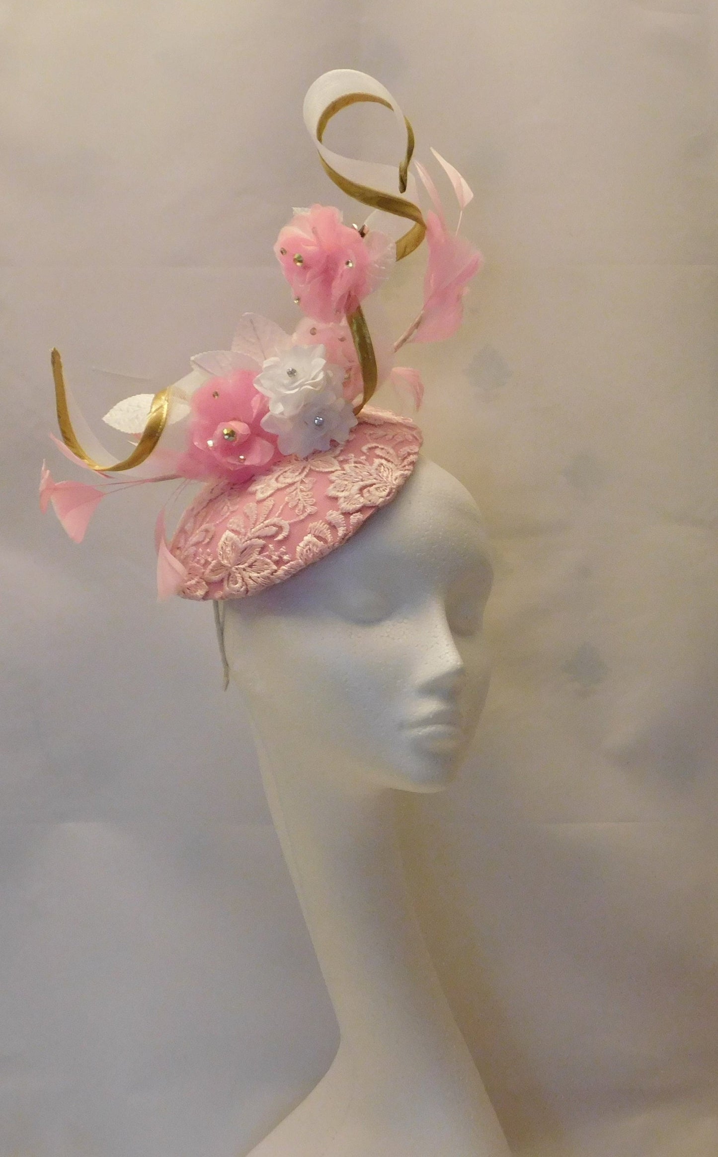 PINK HAT FASCINATOR #Pink hat with Gold edge swirl Kentucky derby Ascot hat fascinator Wedding, Race, Cocktail hat Church hat fascinator