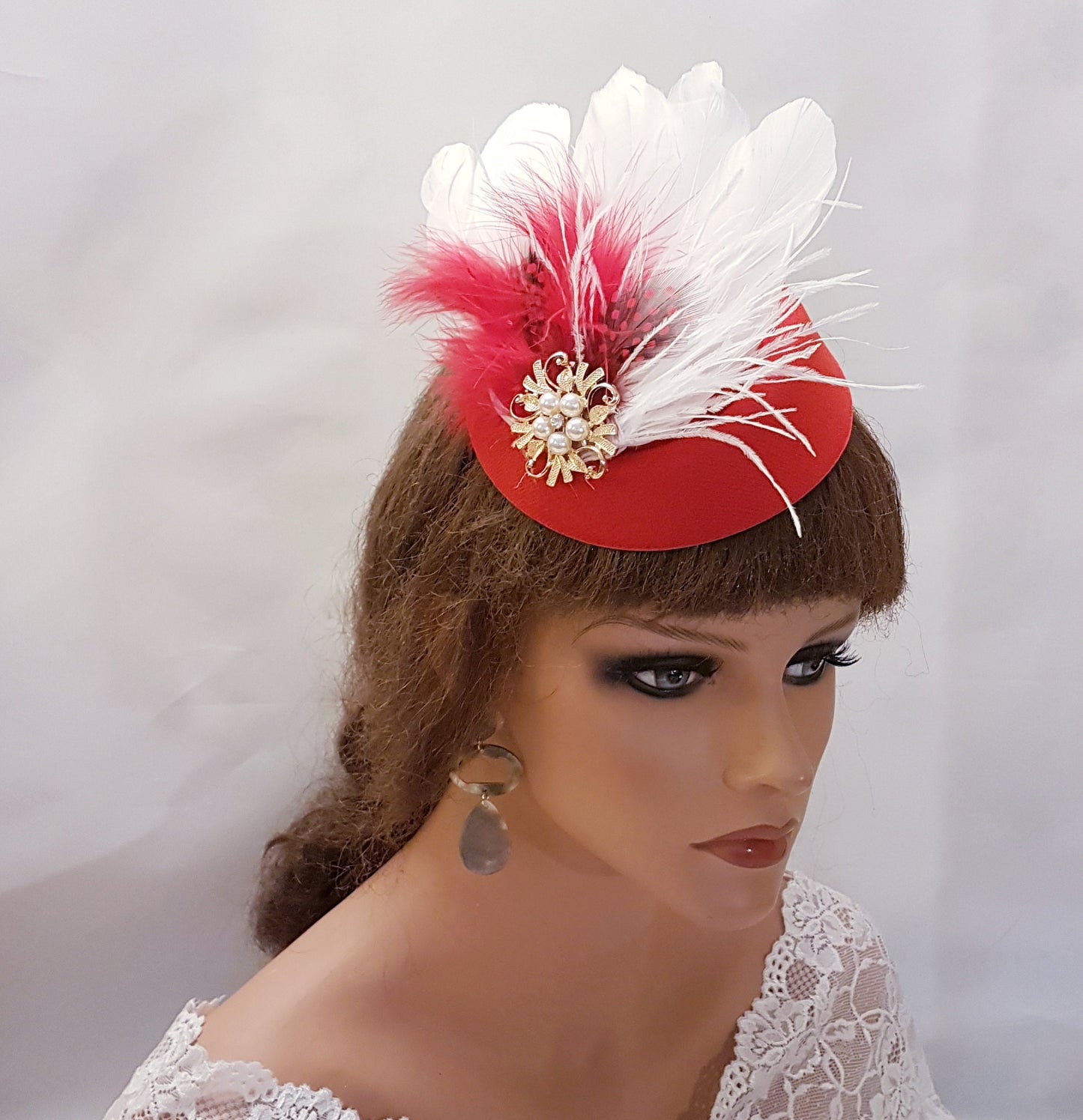 Cappello Fascinator Cappello rosso Fascinator Cappello di piume Royal Ascot Kentucky Derby, matrimonio, corsa, cocktail, chiesa fascinator Colore personalizzato