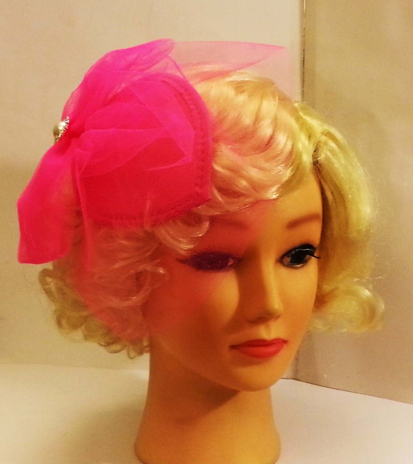 Hat Fascinator 1940s-50s Veil Hat #HOT PINK Teardrop hat birdcage Fascinator.mini birdcage veil hat fascinator pink Tulle veil hat wedding