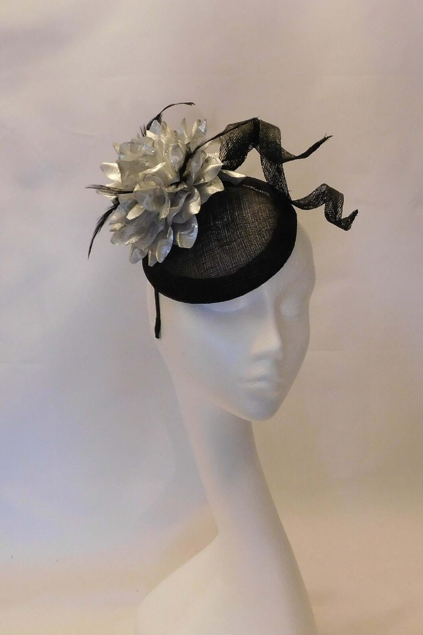 Black and Silver hat Flower Hat Fascinator, #BLACK Wedding Church Hat,Fascinator Hat,Goodwood Cocktail Ascot Prom Feather Hat Fascinator