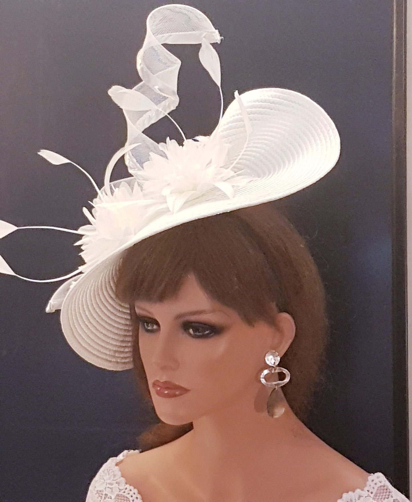 White fascinator large saucer hatinator Feather Floral Church Derby Royal Ascot Hat Race Wedding Party hat Mother of Bride/Groom Hatinator