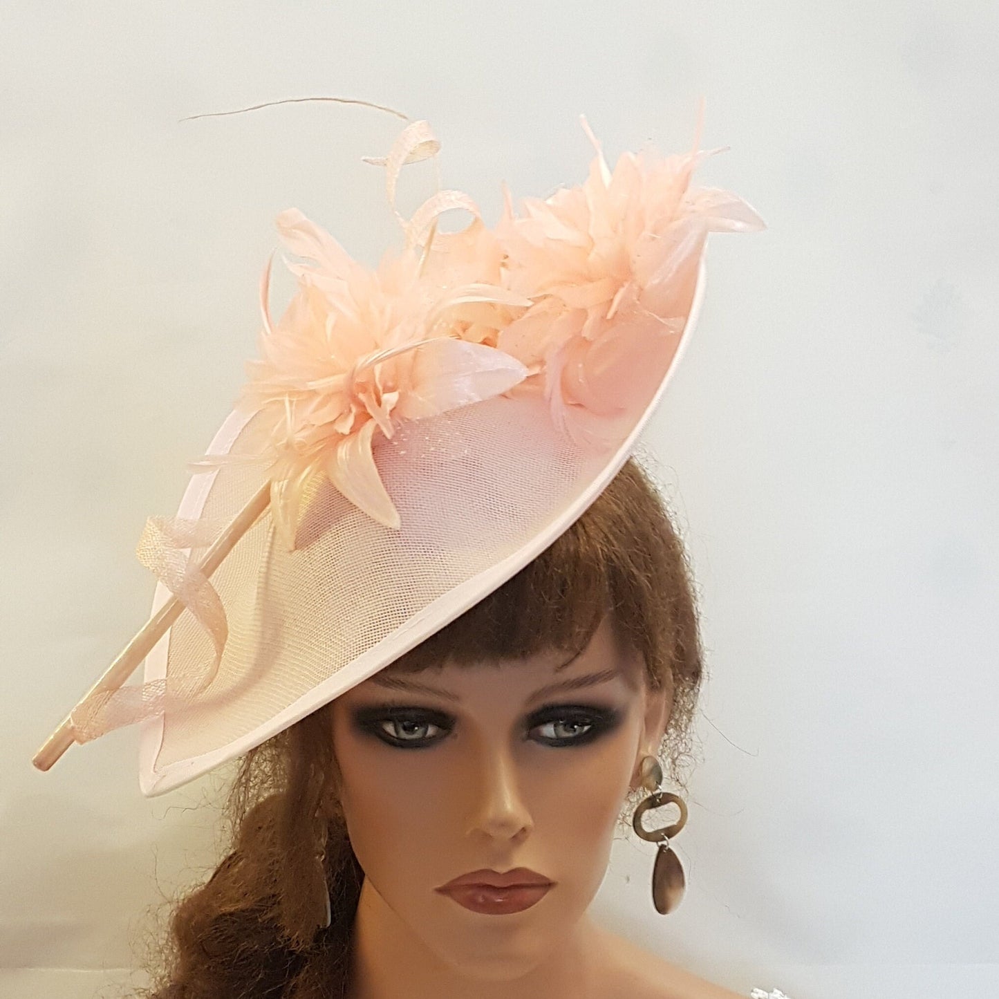 WHITE & PINK Hat Fascinator with PINK Flowers.Teardrop hatinator Church Derby Ascot Wedding Party hat,Mother of Bride/Groom Hat Fascinator