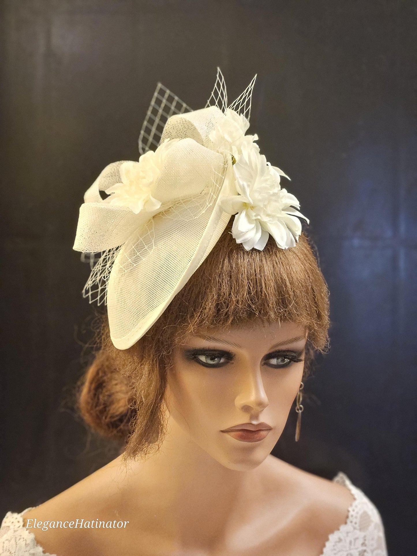 IVORY fascinator Diped disc hatinator Sinamay bow, Flowers Church Derby Ascot Royal Wedding TeaParty hat Mother of Bride/Groom hat Facinator
