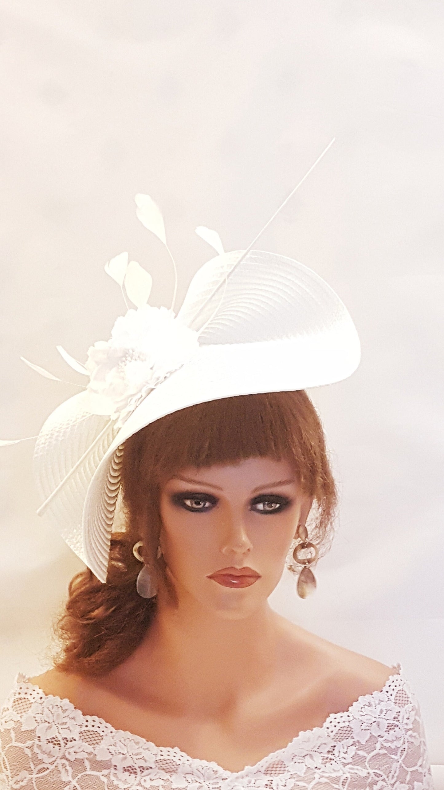 White fascinator large saucer hatinator Quil Floral Church Derby Ascot Race Wedding TeaParty hat Mother of Bride/Groom Hatinator