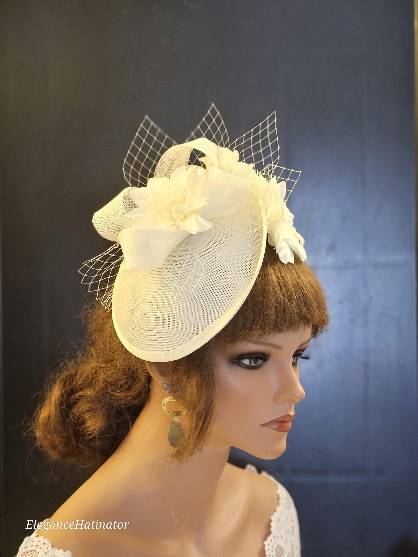 IVORY fascinator Diped disc hatinator Sinamay bow, Flowers Church Derby Ascot Royal Wedding TeaParty hat Mother of Bride/Groom hat Facinator
