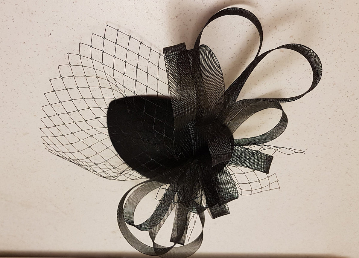 BLACK FASCINATOR with mini birdcage veil & Crinoline loops. Hat fascinator. Black Headpiece. Hair accessory, Races, Cocktail, Tea Party hat