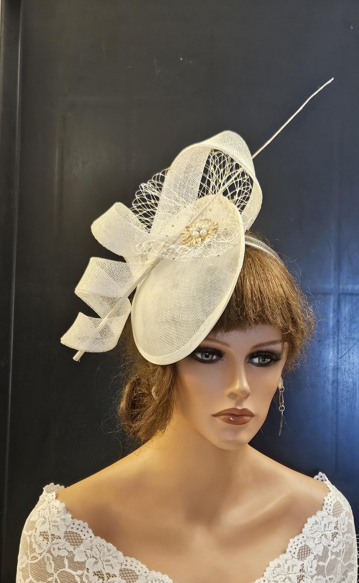 Ivory Sinamay Fascinator: Derby Wedding Hatinator with Pearls
