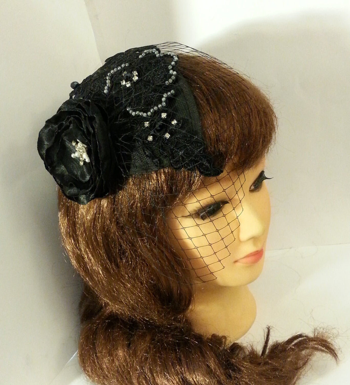 Black Floral Fascinator Vintage Cocktail Party Headpiece 1940s-50s Fascinator with mini Veil, Teardrop hat