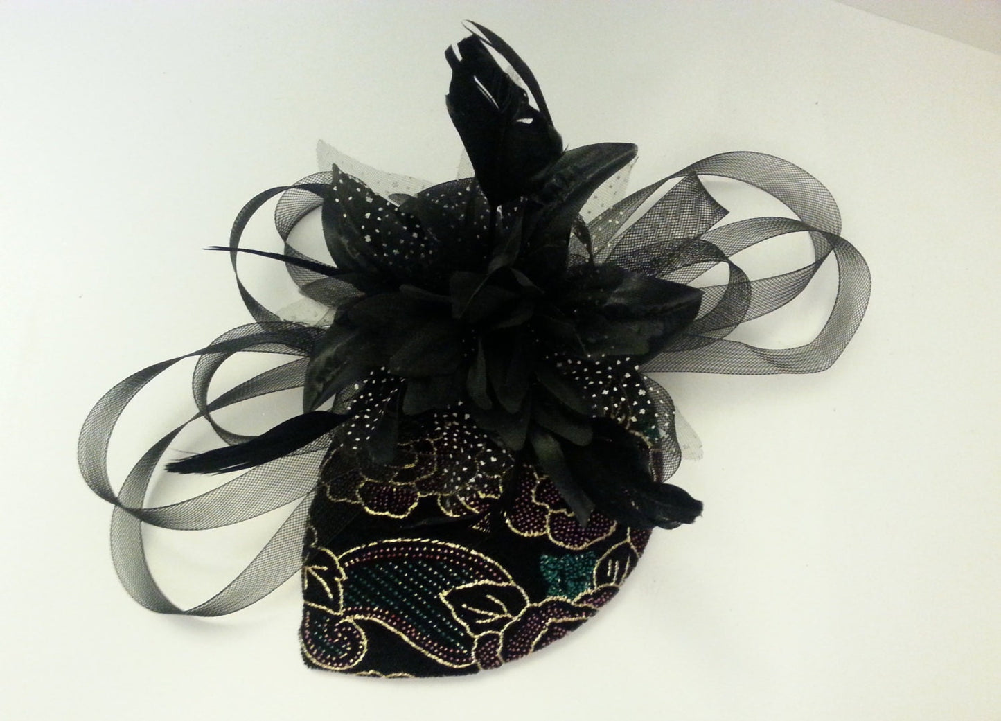 Black Fascinator hat Vintage 1940s-50s Fascinator hat Black foil print Velvet Tear drop hat flower fascinator Ascot Fascinator Cocktail HAT