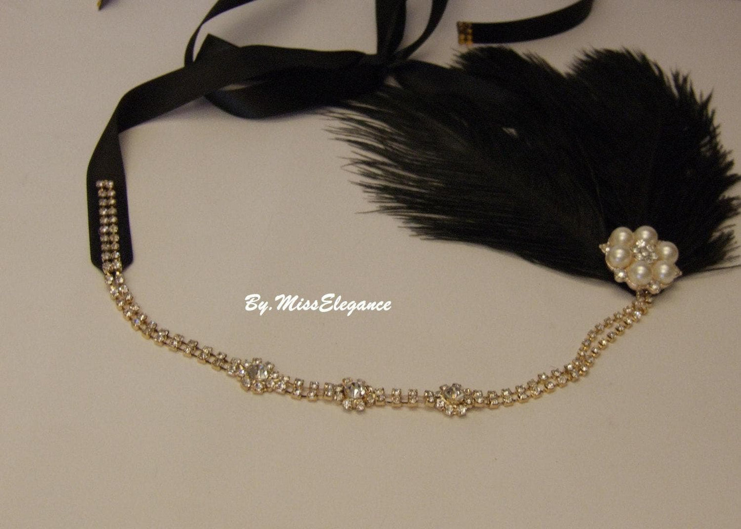 Gatsby feather fascinator #Black feather Flapper headband Vintage Wedding hairpiece 1920s Crystal Pearl fascinator Ostrich feather headband