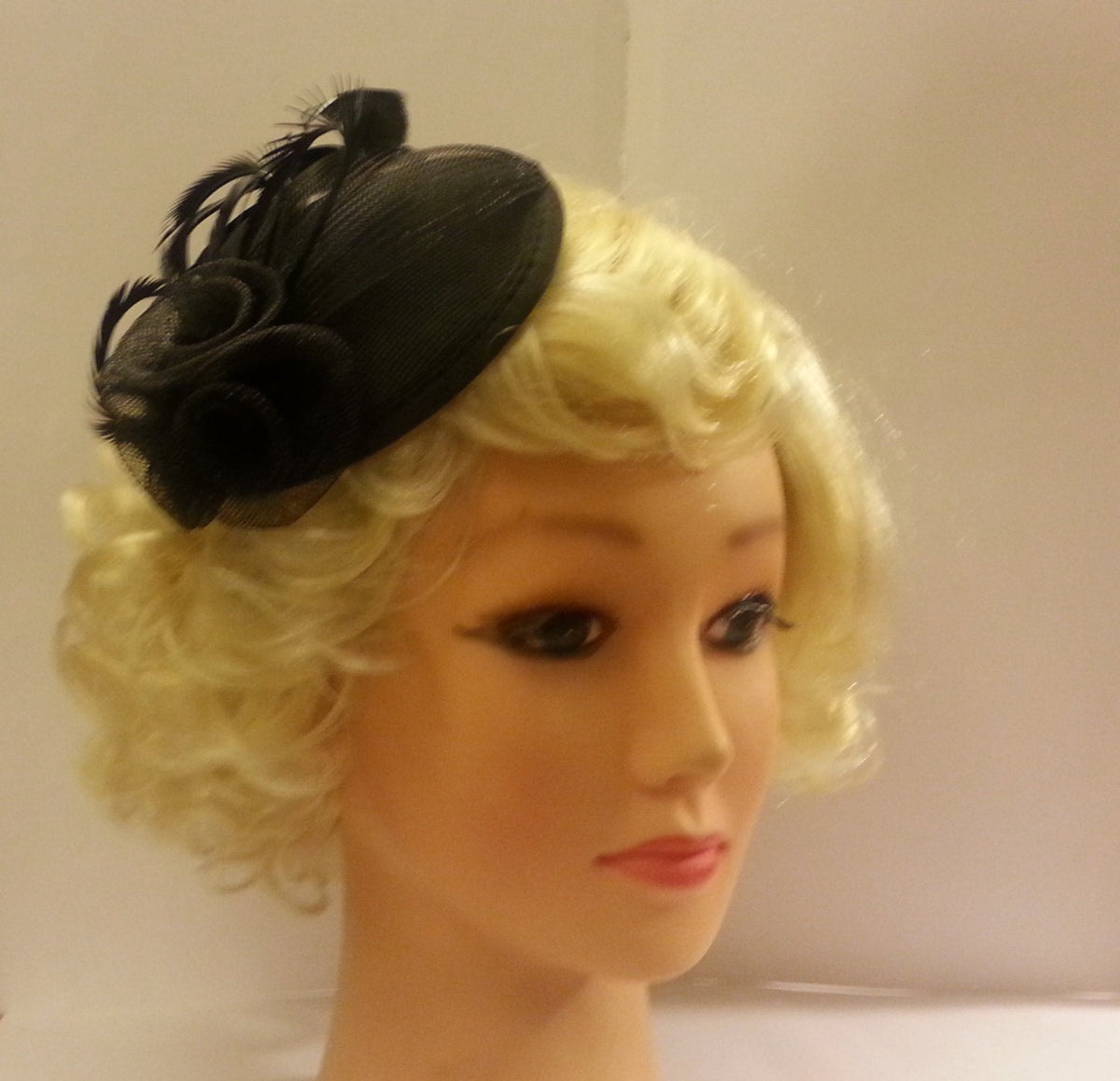 Fascinator Vintage 40s 50s Hat Black Hat Black Race Feather Fascinator Cocktail Christmas hat Black Ascot Hat Cocktail hat Black fascinator