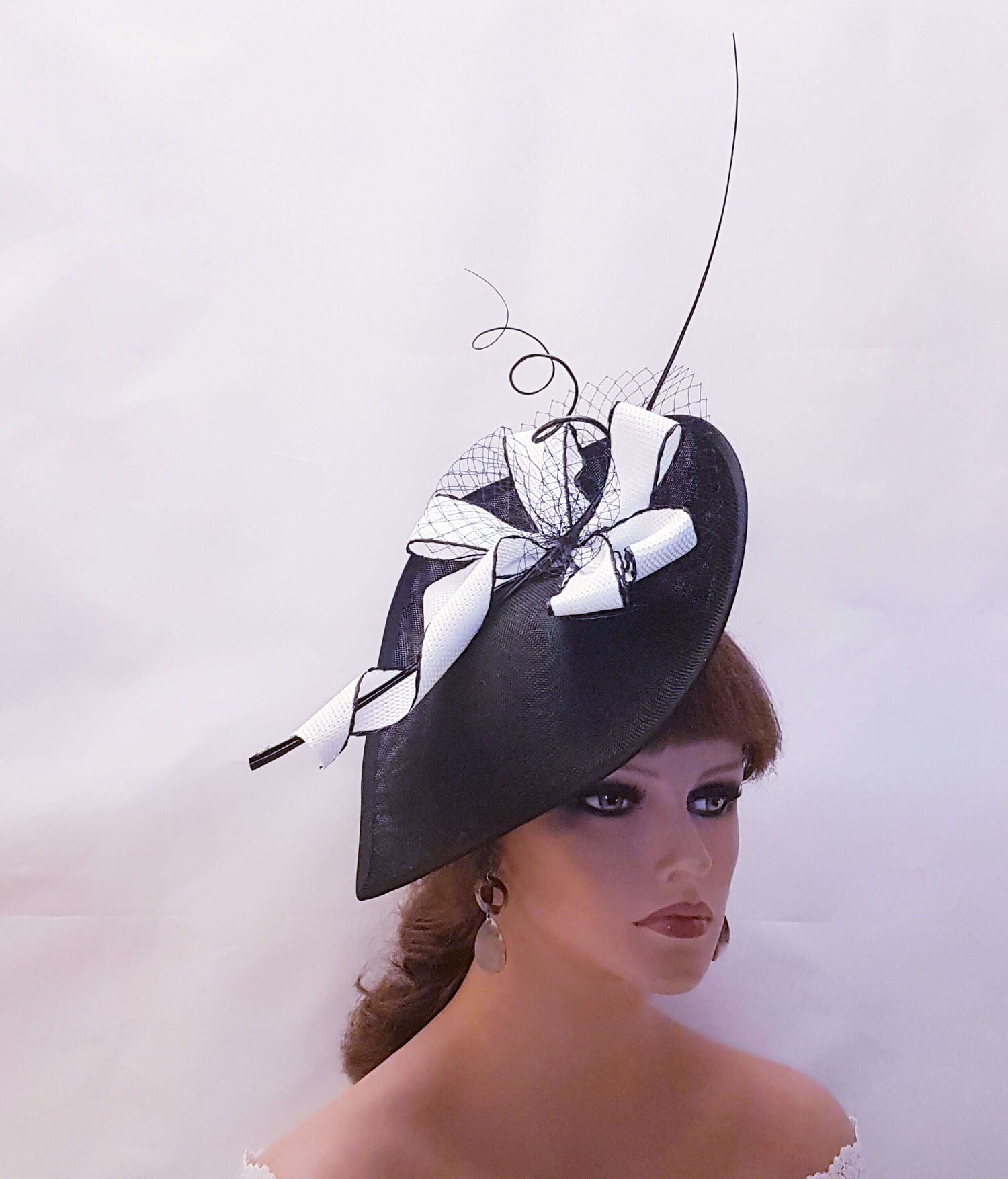 Black hat fascinators