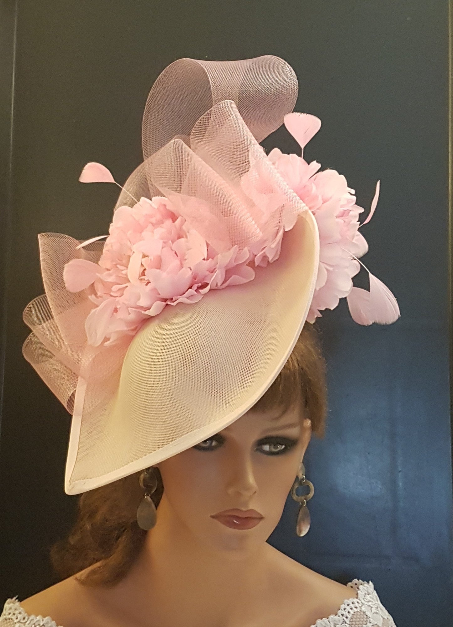 White & Pink Hat Fascinator Large hatinator with Feathers. Floral Church Derby Ascot  Race Wedding Party hat Mother of Bride/Groom- EleganceFascinator